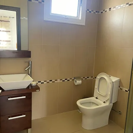 Willa Flory Protaras