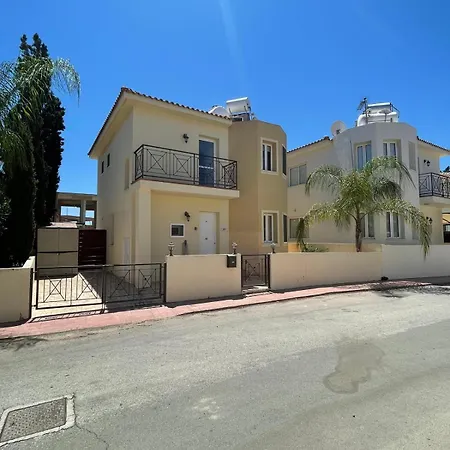 Flory Villa *