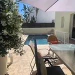 Flory פרוטאראס